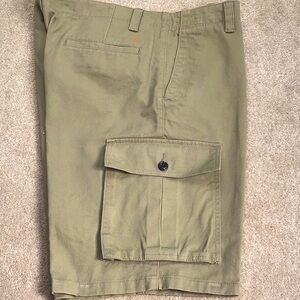 Dockers 100% cotton Cargo Shorts with Flat Front Design